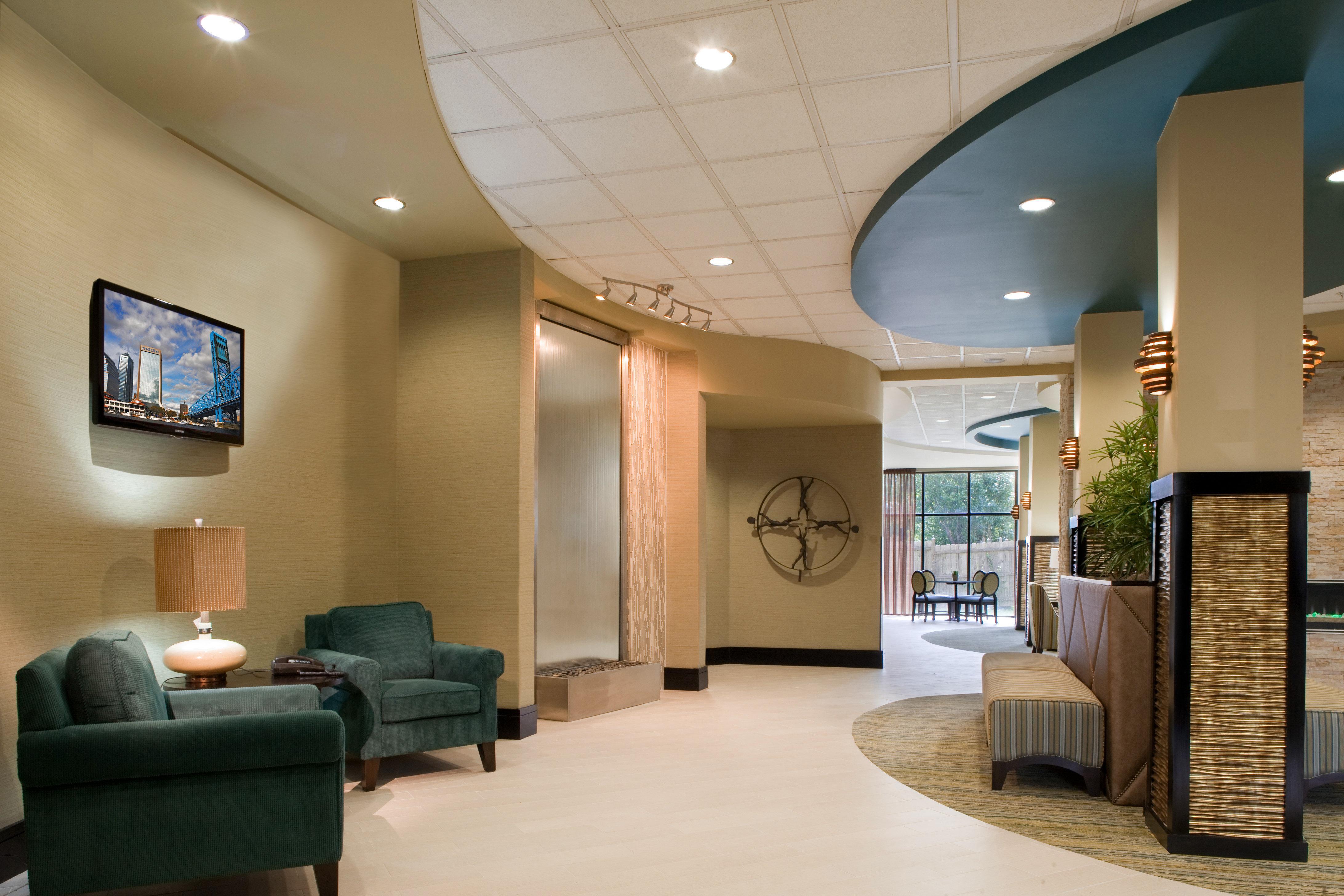 Holiday Inn Express Waycross Exterior photo