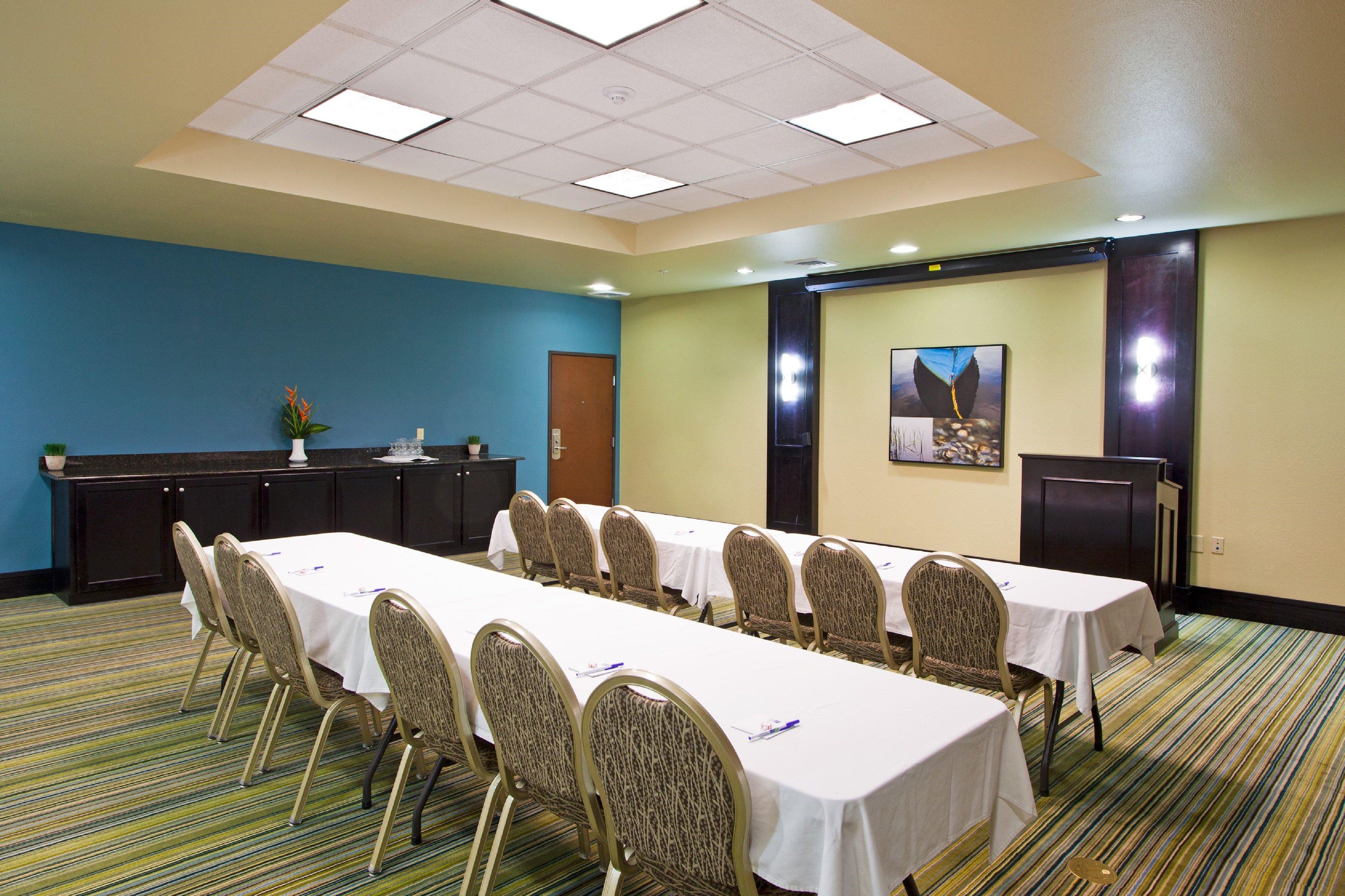 Holiday Inn Express Waycross Exterior photo