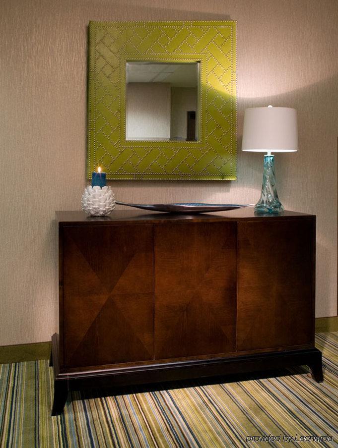 Holiday Inn Express Waycross Interior photo